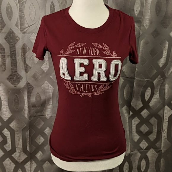 Aeropostale Tops - Aeropostale Graphic Tee
